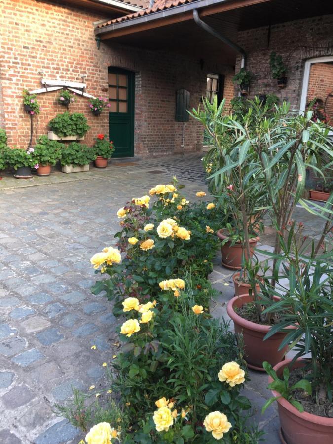 Ferme Brocart Panzió Bouvines Kültér fotó